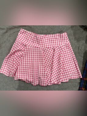 Pink Houndstooth Women's Skort